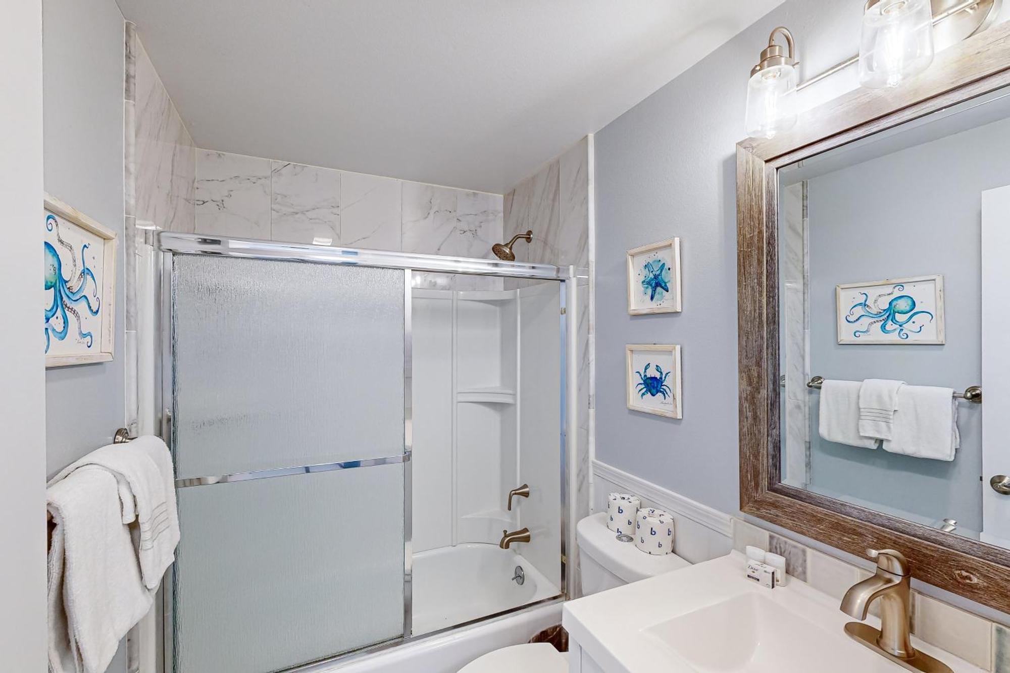 ​Rock Creek Inn Vacation Condos Рокуэй-Бич Номер фото
